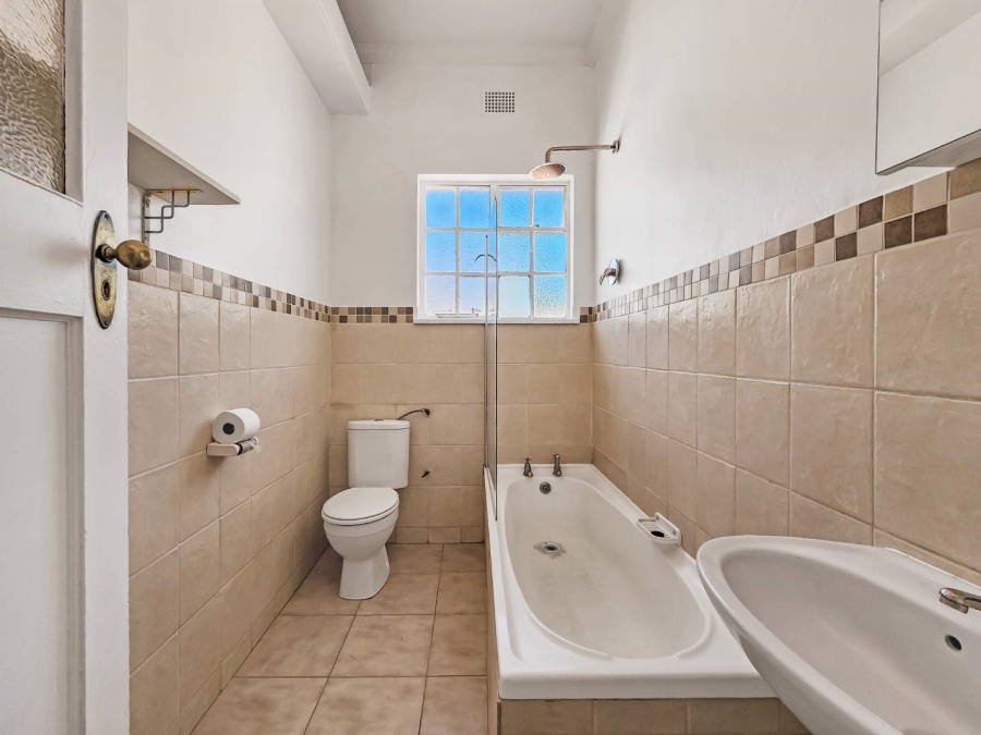 To Let 1 Bedroom Property for Rent in Gardens Western Cape